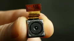 NAPRAVLJENA KAMERA VELIČINE ZRNA SOLI Pravi fotografije izuzetno dobrog kvaliteta