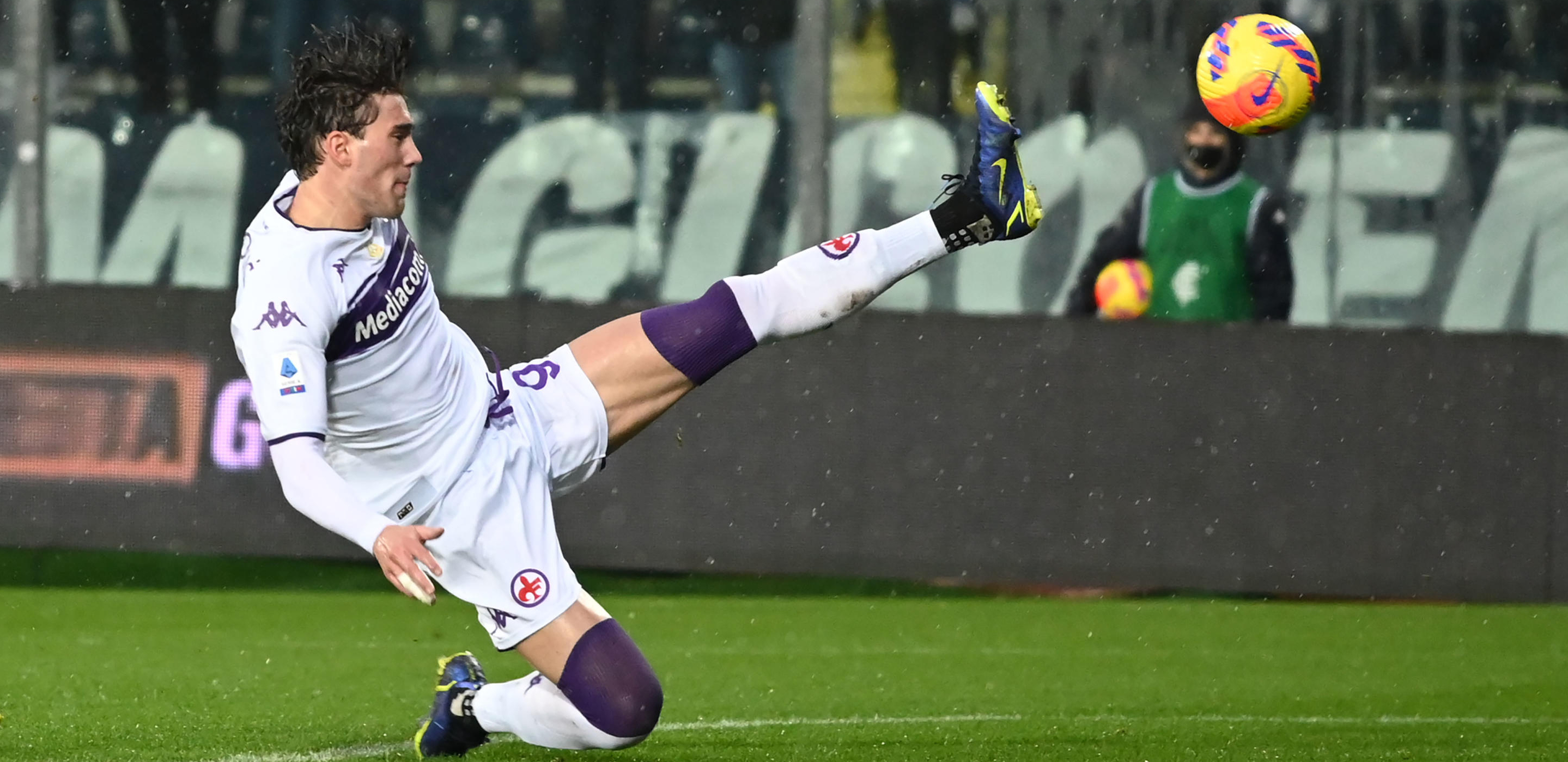 IZ FJORENTINE OČAJNI! Vlahović je odbio najveći ugovor u istoriji kluba!