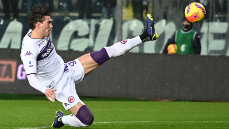 ZBOG VLAHOVIĆA PADA REKORD Klub sa Ostrva rešio je da izdvoji sumu koju nikada do sada nije isplatio