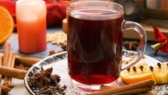 PO RECEPTU DŽEJMIJA OLIVERA Ovo kuvano vino ćete obožavati, a pije se tradicionalno na Božić!