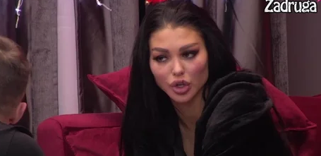 MAJA U RANAMA, CAR JE IZGRIZAO PO LICU Marinkovićeva nakon tuče završila sa krvavom usnom, evo kako sada izgleda!