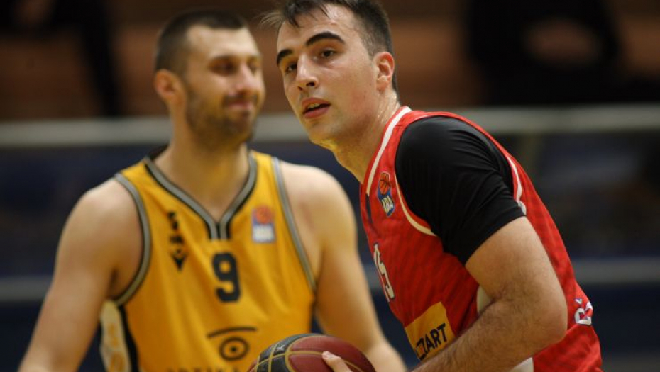 BIVŠI IGRAČ PARTIZANA Pecarski zvanično u Mornaru