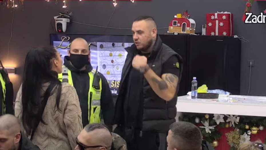 U STRAHU SU DA MAJA NE UBIJE NEKOGA! Zadrugarka pod budnim nadzorom čak i dok spava nakon što je izmasakrirala Filipa Cara!