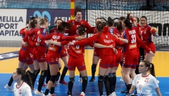 SRPKINJE SRUŠILE TRADICIJU, PALA JE CRNA GORA! Srbija slavila posle drame i ostala u igri za četvrtfinale!