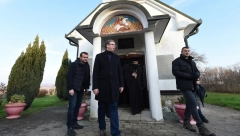 VUČIĆ JASAN: "Crkvu i groblje u Gornjim Nedeljicama bi trebalo staviti pod zaštitu države"