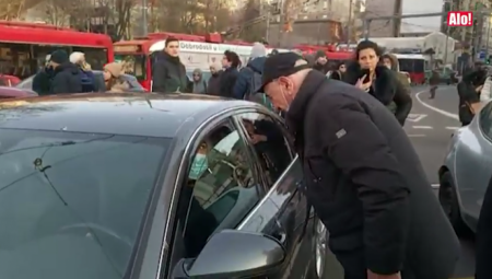 DEKA OČITAO LEKCIJU DEMONSTRANTIMA O njegovoj poruci priča cela Srbija (VIDEO)