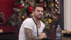 NAMERNO JE PECKA  Osmakčić i Viki se prepirali, pa on spomenuo Staniju: Kakva riba sa 36 godina!
