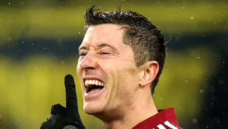 BORBA ZA TITULU NAJBOLJEG ŠPANSKOG STRELCA Levandovski izgrmeo: Ne želim da me porede sa Benzemom