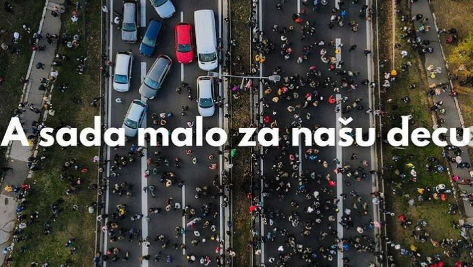 ŠAKA LJUDI MALTRETIRALA CEO GRAD Snimak iz vazduha pokazuje koliko ih je bilo na lažnom eko protestu! (FOTO)