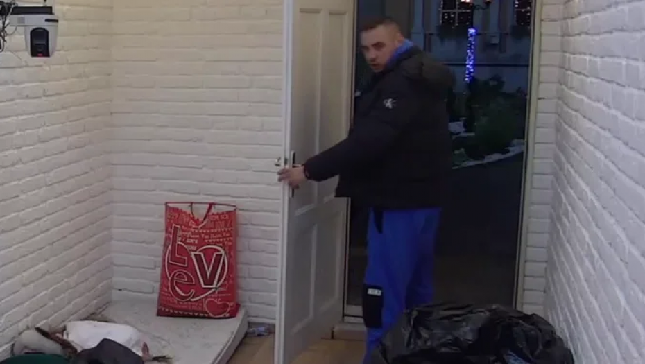 POSLE SVEGA ŽELI RAZGOVOR SA NJOM?! Filip Car upao kod Dalile u izolaciju, pa se zbunio zbog onoga što je zatekao!
