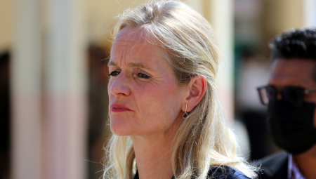 VIOLA SE PRAVI LUDA Ćuti o nasilju nad demonstrantima u Briselu! (VIDEO)