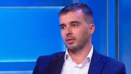 PORUKA ZA SAVU: Prodali ste ovu zemlju, prodali ste narod!