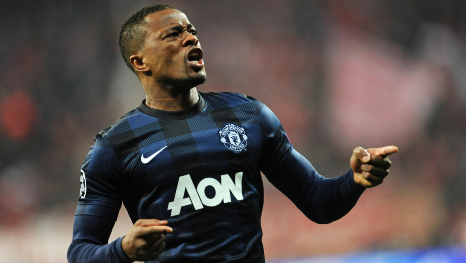 URENEBESAN SNIMAK! Legendarni fudbaler Mančester junajteda zapevao hit Olivera Dragojevića, jedan stih ga je baš namučio! (VIDEO)