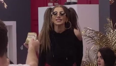 NOVI ŽESTOKI RAT TOKOM PODELE BUDŽETA Dalila skočila na sto, urlala na njega iz sveg glasa i napravila opštu pometnju!