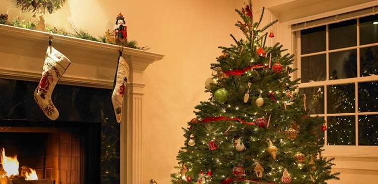 Novogodišnja dekoracija je uveliko zasijala u našim domovima: Koju simboliku ima boja koju ste izabrali?