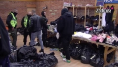 BRUTALAN OKRŠAJ DEJANA I CARA! Pale žestoke pretnje, obezbeđenje uletelo momentalno da spreči karambol!