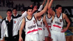 MAJKA HARISA BRKIĆA ZA INFORMER Nikad nisam čula za Mirka i Čedu, za 21 jednu godinu POLICIJA MI NIJE REKLA NIJEDNO IME