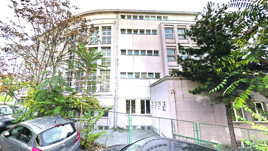 OD HUMANOG APELA DO SLOMLJENIH SRCA Deci bez roditeljskog staranja zbog obelodanjivanja imena na mrežama napravljen pakao od života, Dečje suze zbog šake lajkova