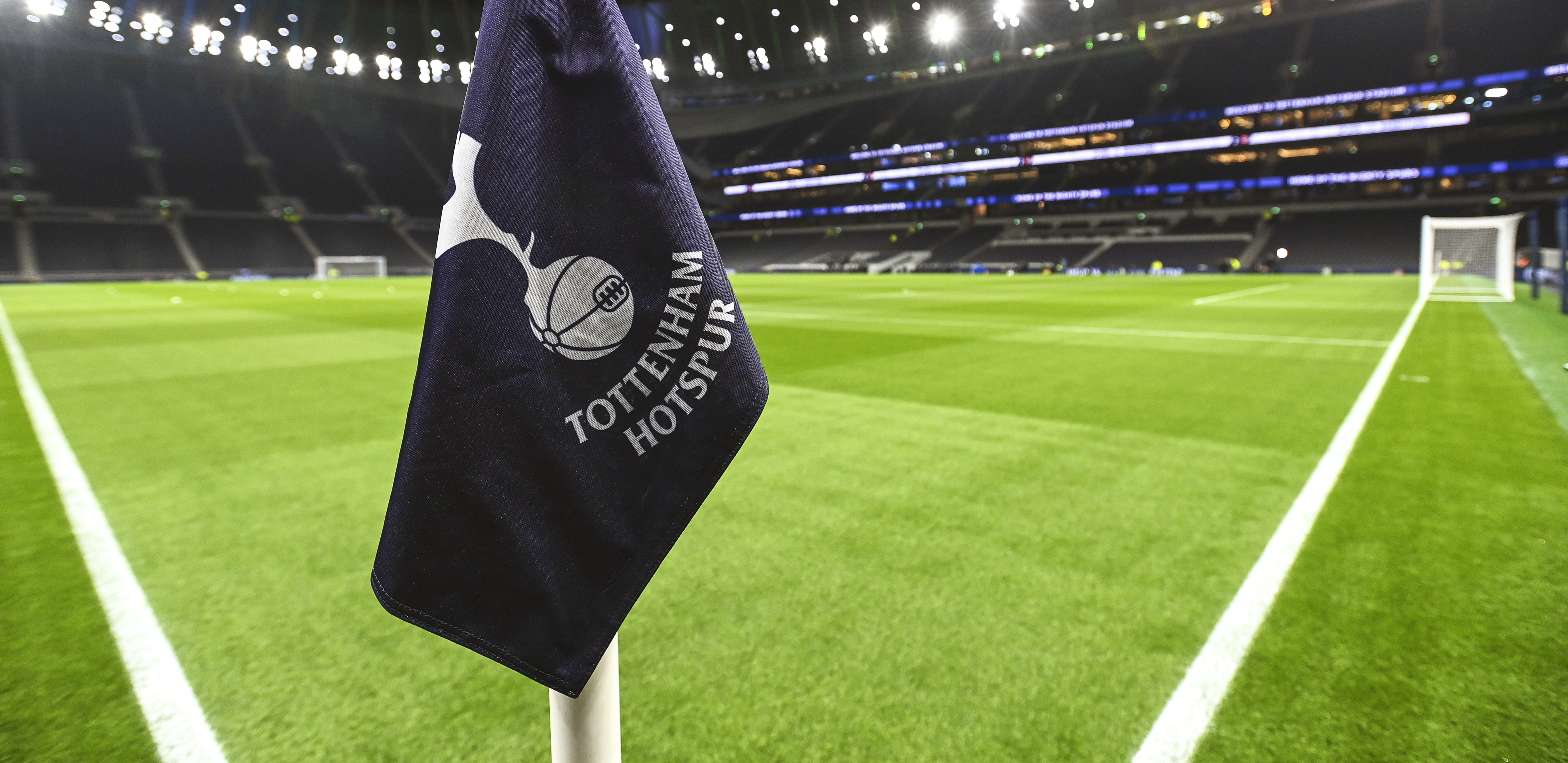 PANIKA 13 zaraženih u slavnom engleskom klubu, a sutra igraju meč odluke, trener u panici