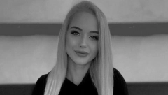 ODZVANJAJU SAMO JECAJI Godinu dana od smrti Kike Đukić, majka stigla na njen grob