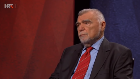 NAVIKAO DA RUŠI DRŽAVE Mesić rasturio SFRJ, a sada savetuje lažnu državu i priziva rat