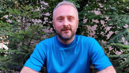 TRAVAR MOMČILO OBRADOVAO PUŠAČE Ovaj čaj čisti pluća od nikotina i katrana, kao stvoren je za vas