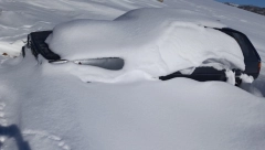 SRPSKI SIBIR UZIMA DANAK! Zavejano desetine automobila (FOTO)