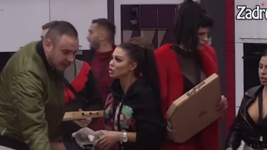 "ŠLJAKAŠ ZA DŽABE" Filip Car ponizio Maju, bivši ljubavnici u nikad žešćoj svađi: PRE BIH LEGAO NA LEŠĆE NEGO U TVOJ KREVET!