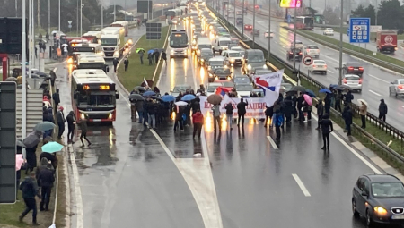 EVO KAKO ĆE SE ZAVRŠITI PROTESTI U SRBIJI Vučić zbunio opoziciju, niko im još nije saopštio vesti da je sve unapred rešeno