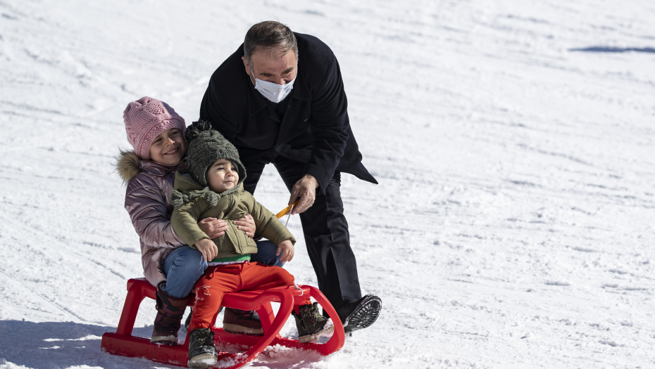 GODIŠNJE DOBA U KOM SMO ROĐENI MNOGO GOVORI O NAMA Deca jeseni su ljutita, a zimska osetljiva