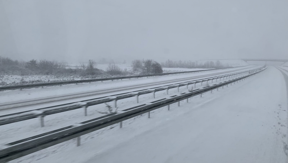Otežan saobraćaj u Novom Sadu, na Iriškom vencu kolaps