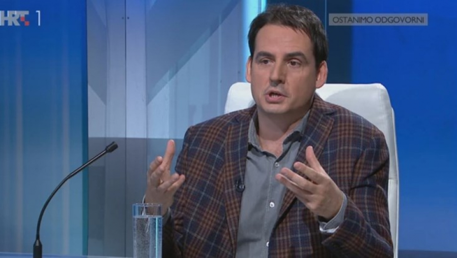 ĐILASOV ZABAVLJAČ KESIĆ PLJUVAO SRBIJU NA HRVATSKOJ TELEVIZIJI Moja emisija je propala jer se tamo događaju gadosti