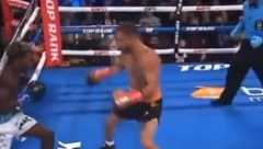 PREBIO PROTIVNIKA,  A ONDA ODUŠEVIO SVE FER-PLEJ POTEZOM! Neverovatni Lomačenko bez problema stigao do još jedne pobede!