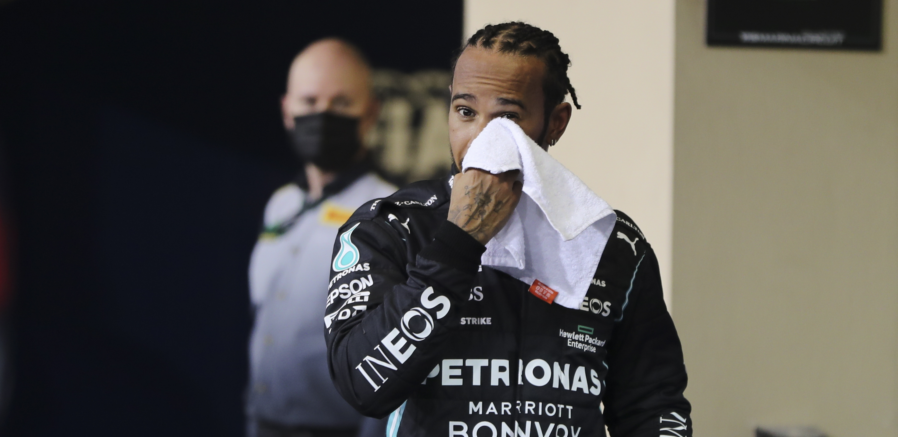 HAMILTON SE KONAČNO OGLASIO! Britanac doneo najvažniju odluku u karijeri (FOTO)