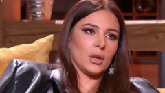 RAZMIŠLJA DA OSIGURA DELOVE TELA Anastasija dobila predlog, pa ga uzela u razmatranje!