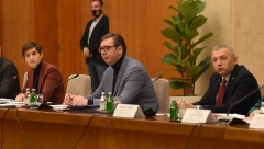 KUD POSLUŠAH EKOLOGE I LAŽNE STRUČNJAKE! Posle izlaganja o gubicima u poslovanju sa vetrogeneratorima, Vučić zagrmeo:  "Pogrešio sam što ranije nismo išli sa "Kolubarom B"!