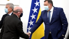 DODIK POSLE SASTANKA S PIČOM  Nemam utisak da će sprovoditi jednostrane akcije ( VIDEO/FOTO)