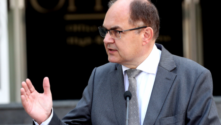 Kristijan Šmit obustavio Zakon o imovini Republike Srpske