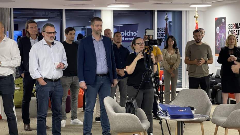 ODRŽAN INVESTICIONI FORUM GRADA KRAGUJEVCA Kragujevčani koji žive u UAE predstavili potencijal grada na sajmu „Expo Dubai 2020“