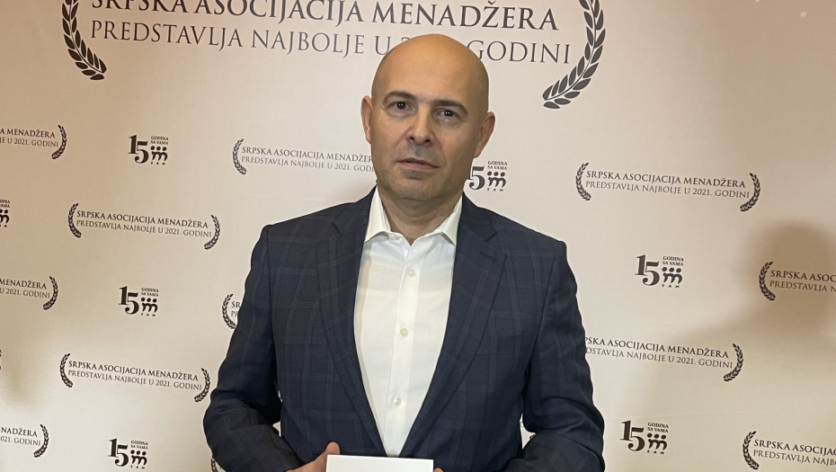 PREDRAG MIHAJLOVIĆ PROGLAŠEN ZA MENADŽERA GODINE Prestižno priznanje za OTP banku