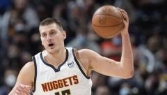 DAJ OKRENI, TAJ RINGIŠPIL U MOJOJ GLAVI! Jokić ima oči na leđima! Drugo objašnjenje za ovo ne postoji /VIDEO/