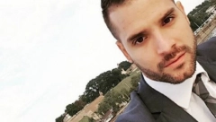 USLIKAN U PROVODU BEZ PRIJE Filip Živojinović pao u trans, a evo ko mu je pevao na uvce! (FOTO)