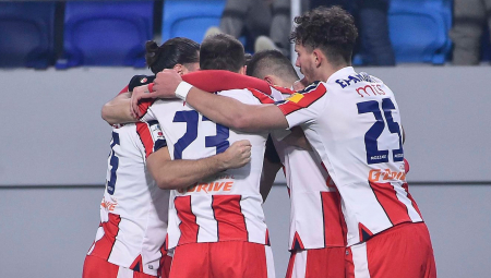 MERKAJU POJAČANJA! Zvezda bacila oko na reprezentativca Kanade!