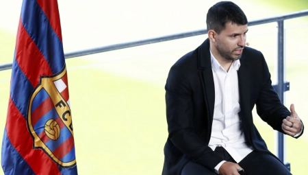 SAMO ŠTO JE OTIŠAO U PENZIJU, AGUERO BLIZU NOVOG POSLA! Argentinac već dobio četiri ponude!