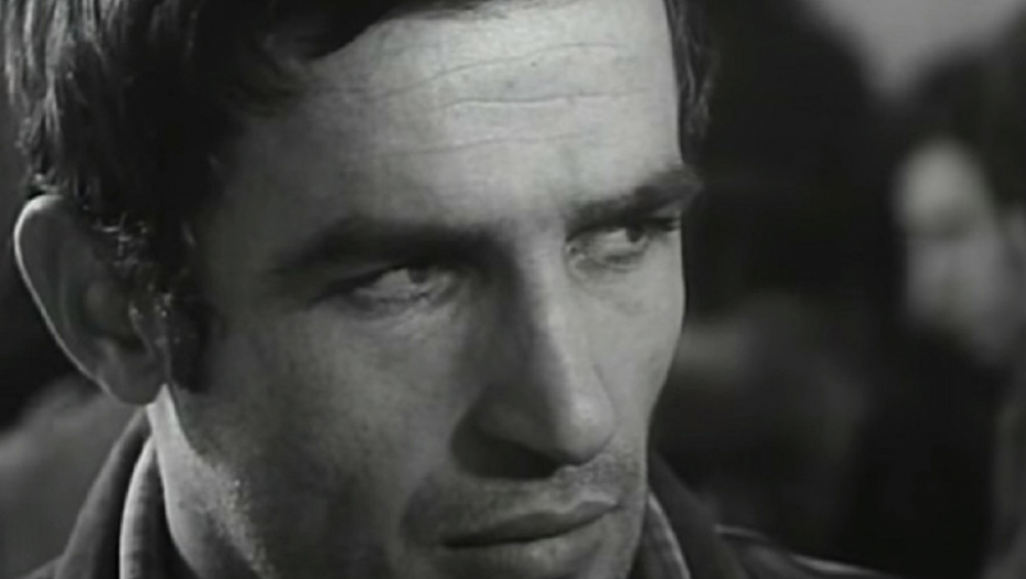 SRBIJA JE ZANEMELA NAKON OVE TRAGEDIJE Naš glumac je bio izvršio stravično samoubistvo, pucao sebi u glavu, a telo je pokrio čaršavom da ne isprlja zidove