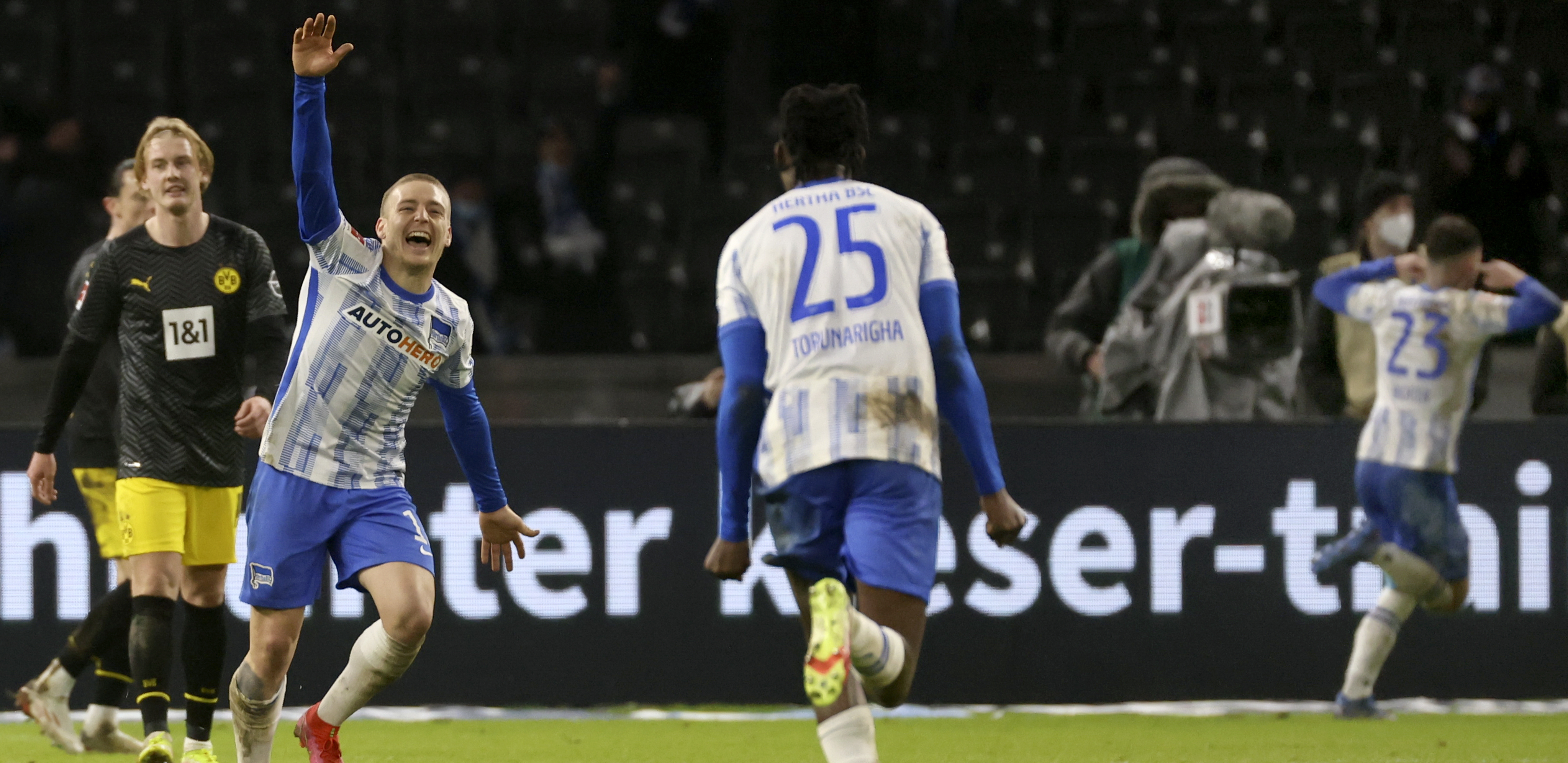 HERTI SE VIŠE IGRA BUNDESLIGA Berlin slavi, Štutgart poražen u derbiju začelja