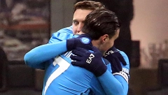 TUGA I SLAVLJE U MILANU Napoli raspršio šampionske snove "Rosonera" (VIDEO)