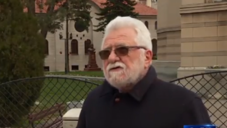 N1 - JAVNI MEDIJSKI SERVIS TEORETIČARA ZAVERA Zoran Radovanović širi laži o leku protiv korone, sve začinjeno muzikom iz serije Dosije X