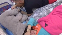 SVI SU IH ODBACILI! Dalila pružila Dejanu utehu nakon brutalne tuče sa Filipom, razmenjivali nežnosti naočigled svih prisutnih!