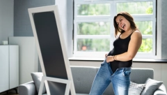 NJEN TRIK POGLEDALO JE VIŠE OD MILION LJUDI: Ovo je najlakša metoda za širenje farmerki koje su vam male